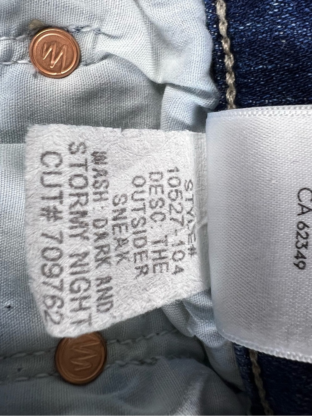 MOTHER The Outsider Sneak Blue Denim Mid-Rise Flare Jeans Size 26 EUC - Picture 14 of 14